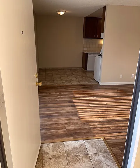 582 E Foothill Blvd #12 — Photo 1