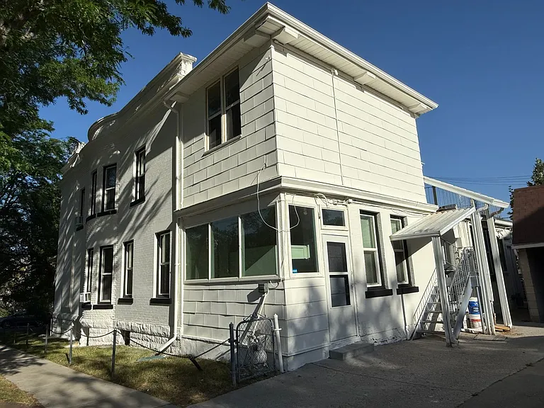 87 C St — Photo 30