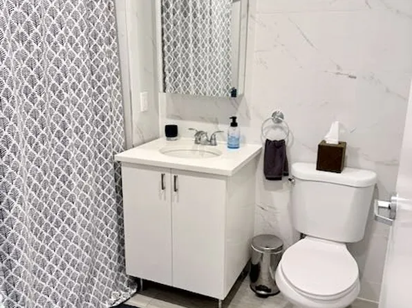 11-28 31st Drive image 18 of 33