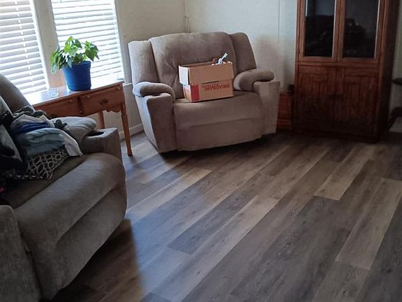 4th image of 128 Roark Rd