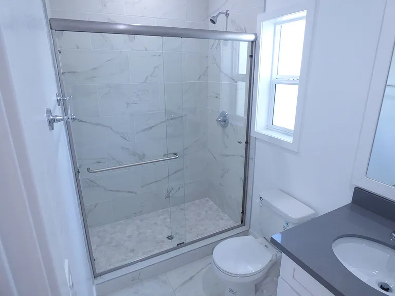 1258 N Hobart Blvd — Photo 11