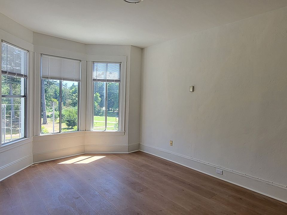 1st image of 3032 Fulton St APT 3