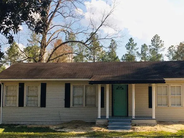 207 & 209 Walker Rd, Waycross, GA 31503