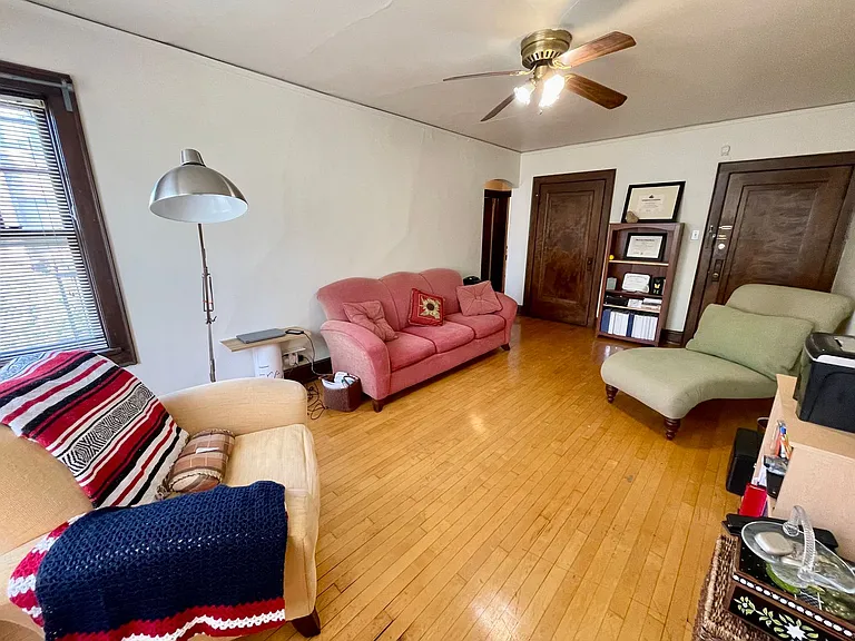 2636 N Oakland Ave — Photo 11