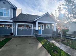 155 E Exeter St, Gladstone, OR 97027