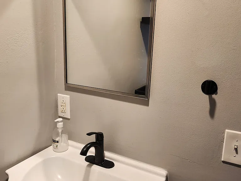 2500 W Fairmount Ave #3 — Photo 7