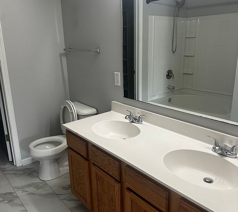 1st image of 1426 Pinethicket Dr