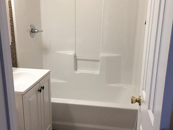 5th image of 1116 N Purdue Ave