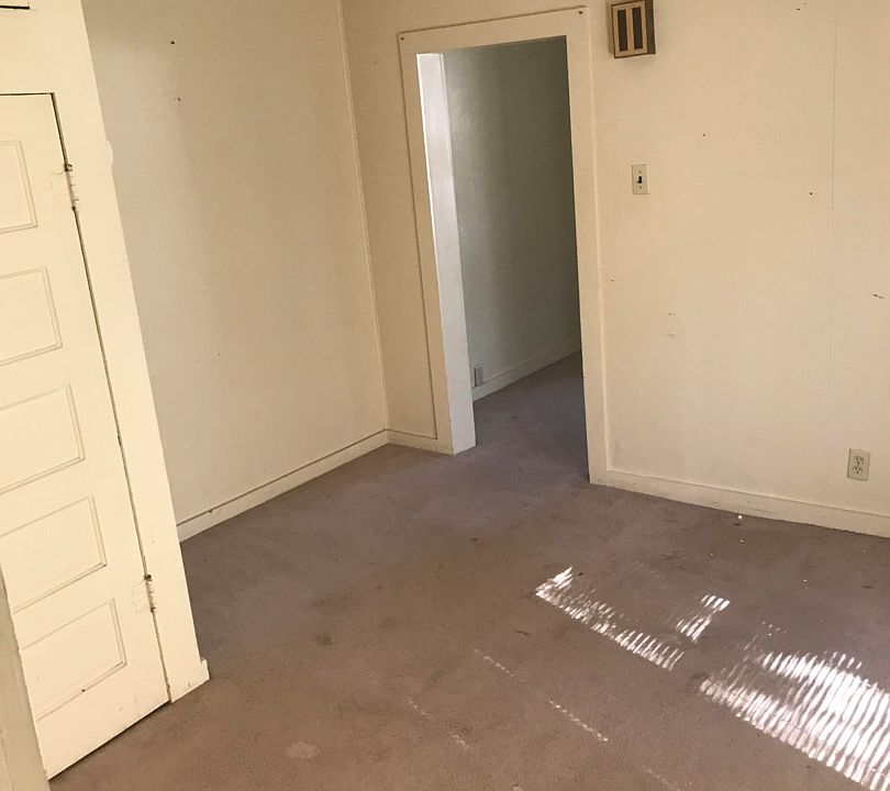 1st image of 703 N Grand St #9D0586067