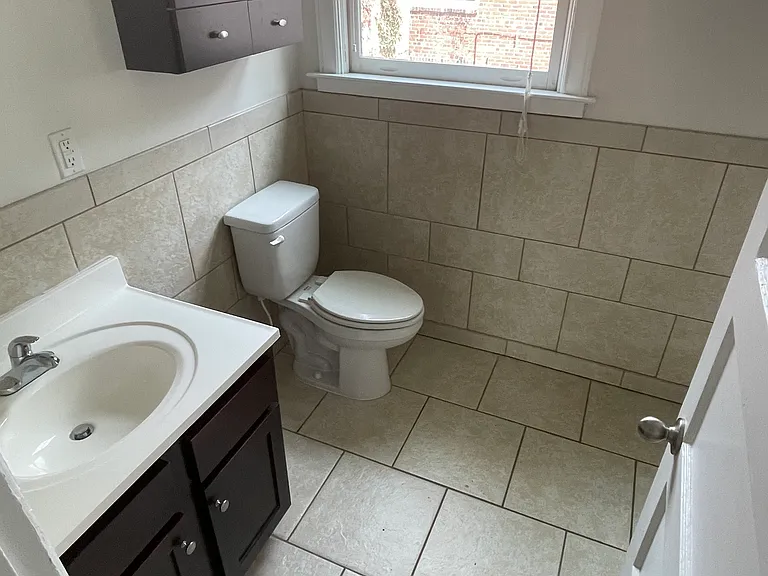 2108 Venable St #B — Photo 7