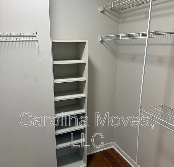 121 Chipwood Ln — Photo 19