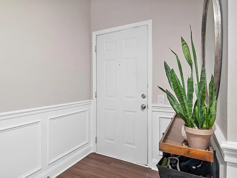 9274 Cardinal Forest Ln #302 — Photo 3
