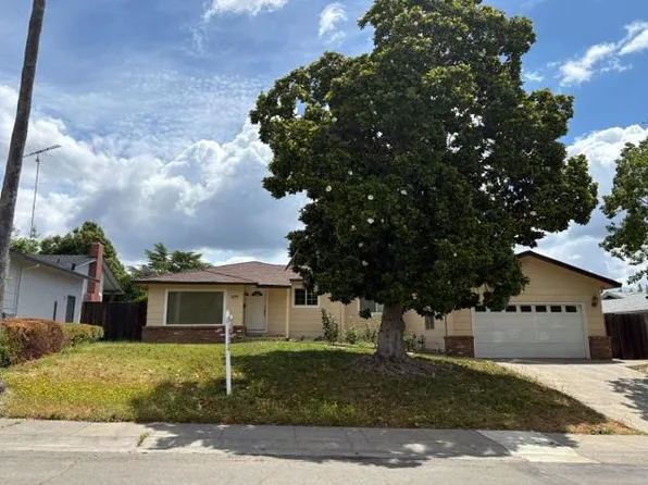 5274 Heritage Dr, Carmichael, CA 95608