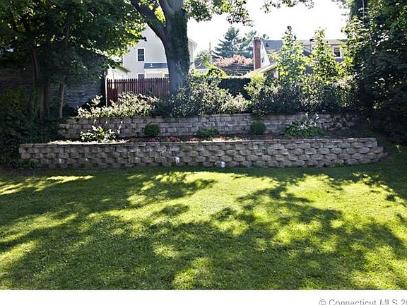 5th image of 119 Lobdell Dr