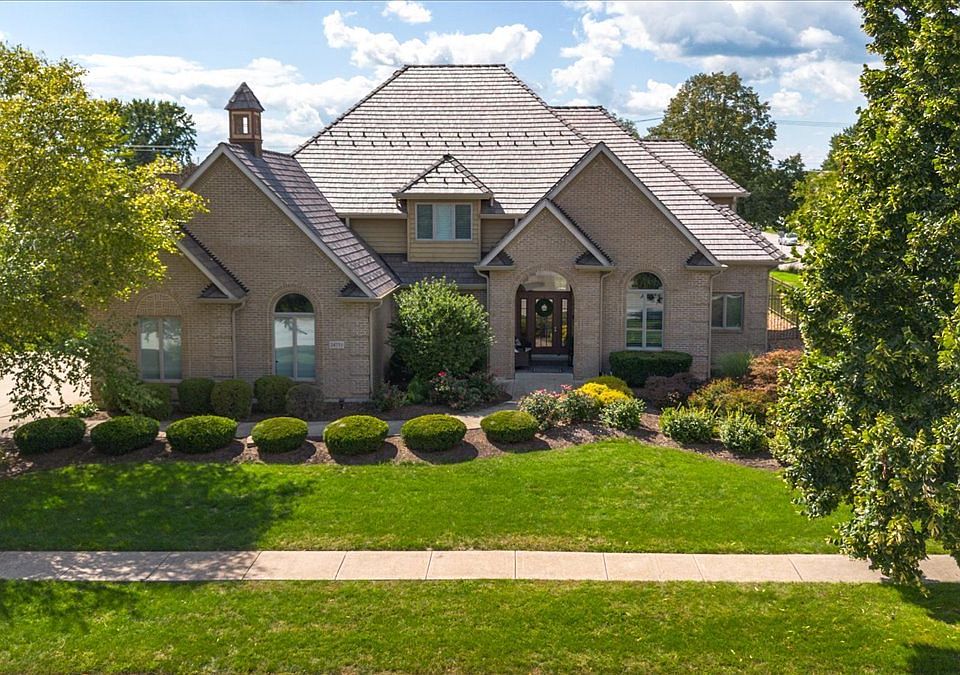 1st image of 24755 W Manor Dr
