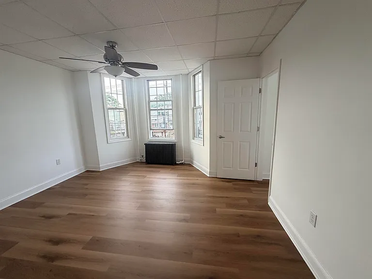 74 W 7th St #2 — Photo 9