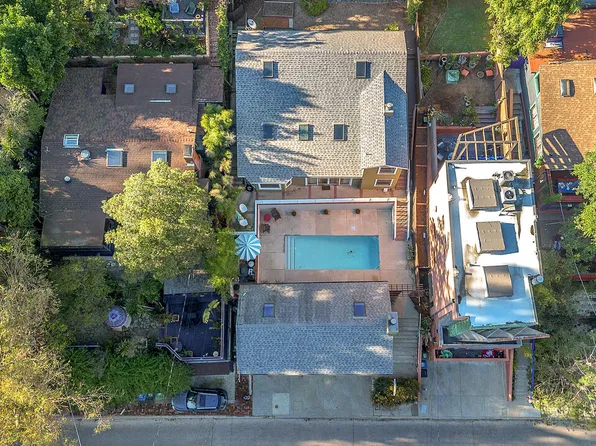 8621 Lookout Mountain Ave, Los Angeles, CA 90046
