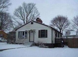 114 Roffee St, Barrington, RI 02806