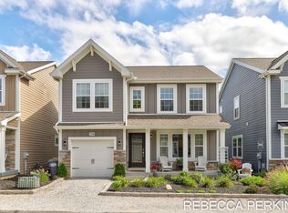 724 Preserve Dr, South Haven, MI 49090
