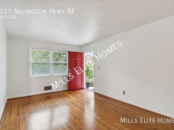 4th image of 1157 Arlington Pkwy NE