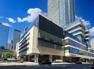 386 Yonge St #1813, Toronto, ON M5B 0A5