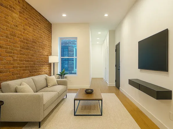 1853 Cornelia Street image 2 of 15