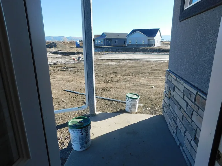 2354 Zion Canyon Ave — Photo 12