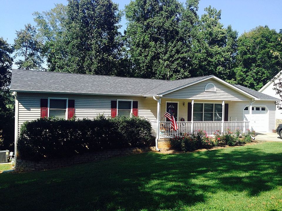 1st image of 818 Seven Oaks Dr