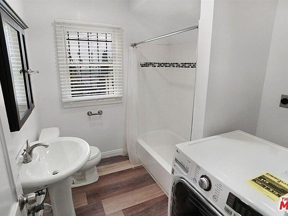 5th image of 115 N Catalina St #119A