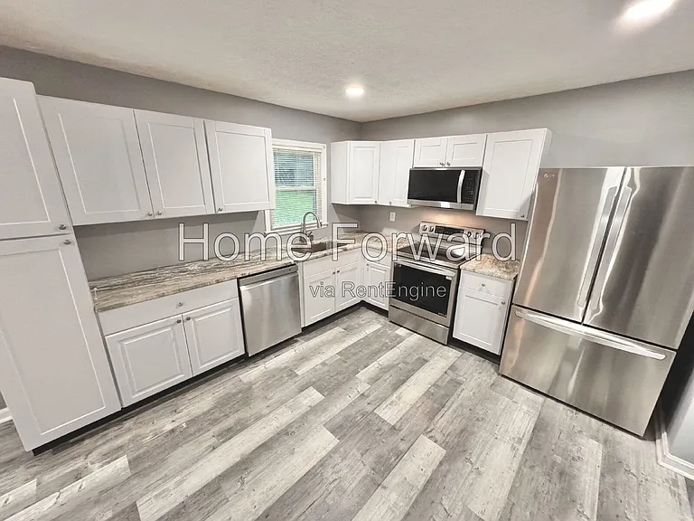 1720 Traveller Rd — Photo 5