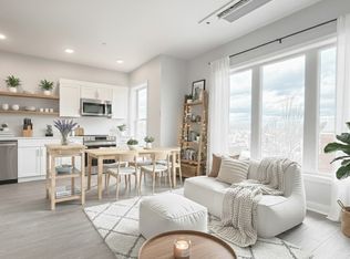 12-16 Essex St #3, Melrose, MA 02176