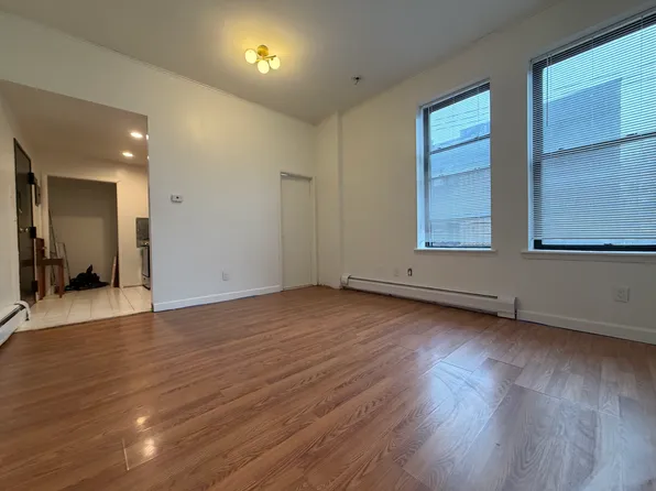 851 Bergen Avenue image 1 of 7