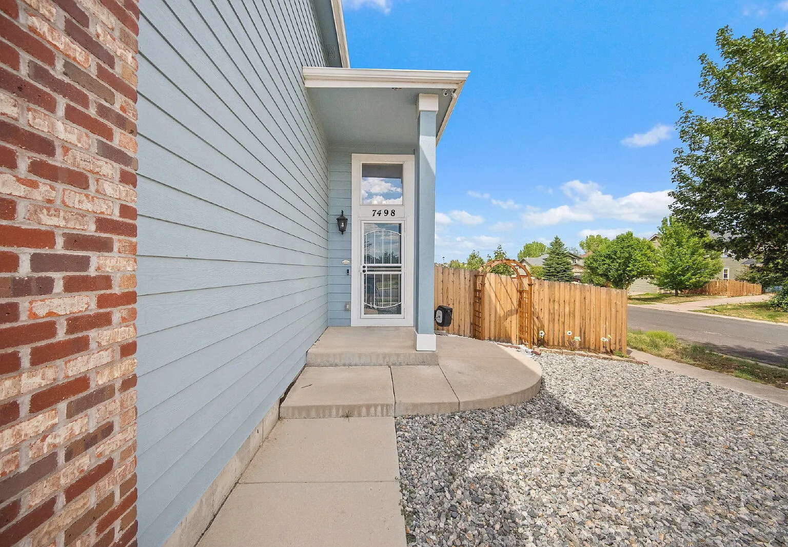 5 bed, 3.5 bath, 2817 sqft, $2,900 — Photo 3