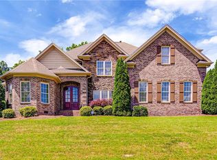 8140 Sangiovese Dr, Kernersville, NC 27284