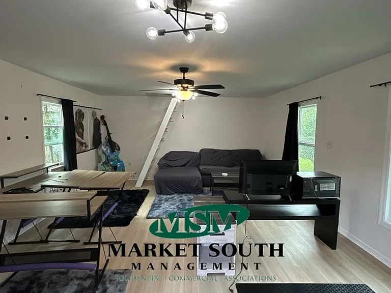 319 Sharondale Rd — Photo 16