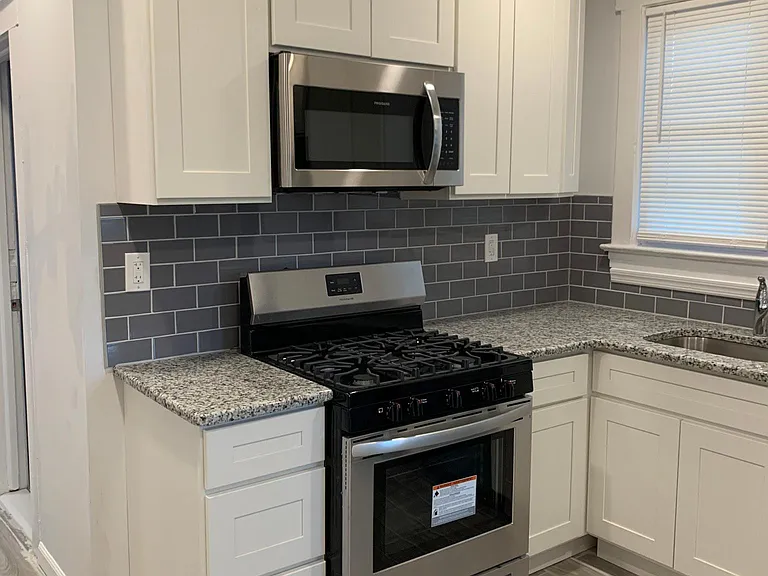 44-48 Hillcrest Rd #1 — Photo 1