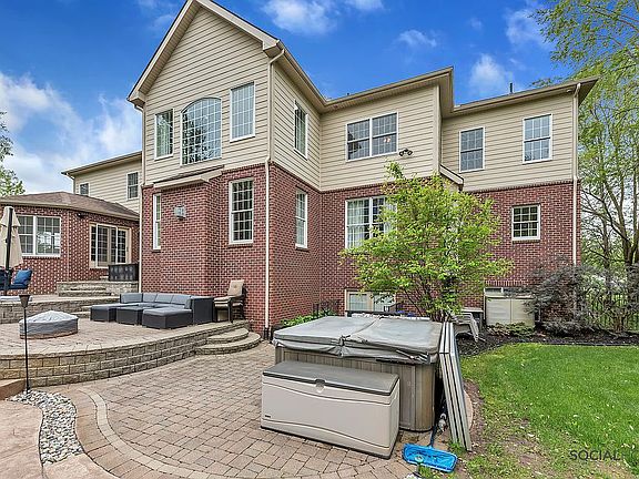 4th image of 3616 Northbrooke Dr