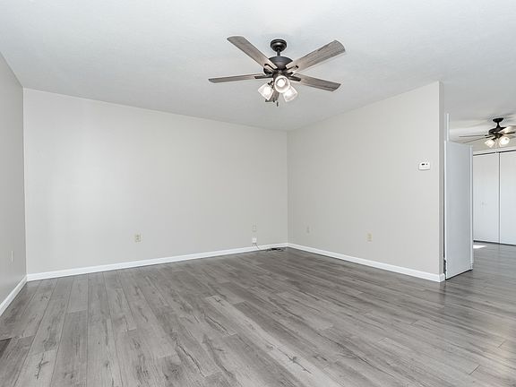 5th image of 1406 W Trainor Dr