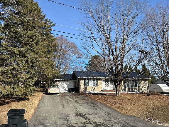 3rd image of 57 Hardy St