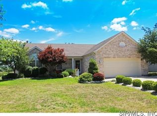 139 Emerald Way E, Granite City, IL 62040