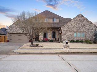 1004 Preston Park Dr, Yukon, OK 73099