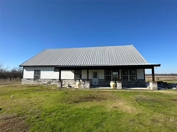 2502 W Moore Ave, Terrell, TX 75160