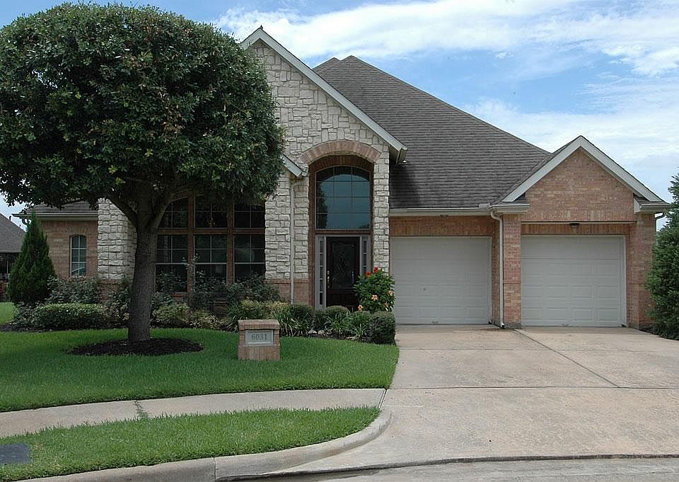 1st image of 6031 Stratford Gardens Dr