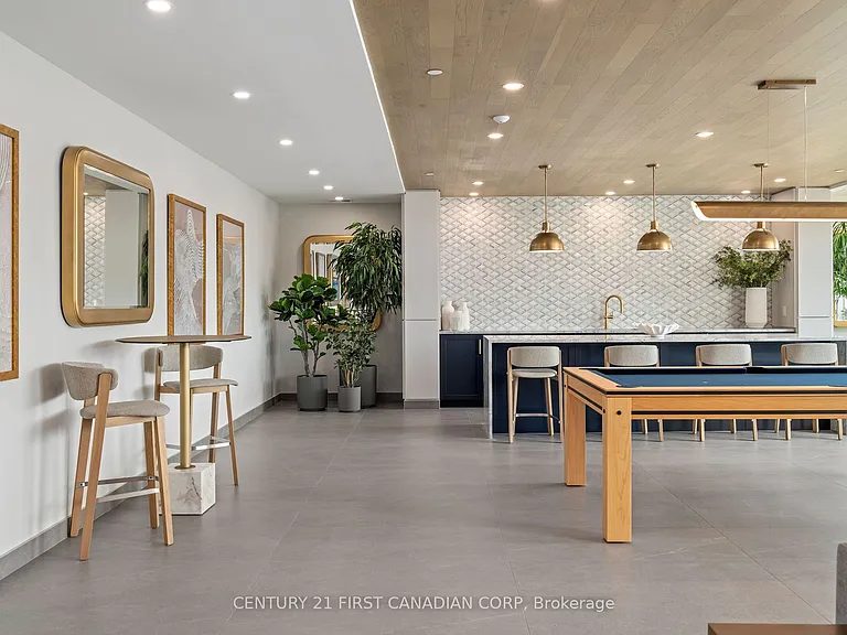 4286 King St E #1008 — Photo 15