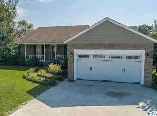 186 Hodges St, Rainsville, AL 35986