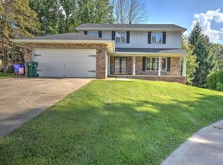 4545 Baker Woods Pl, Decatur, IL 62521