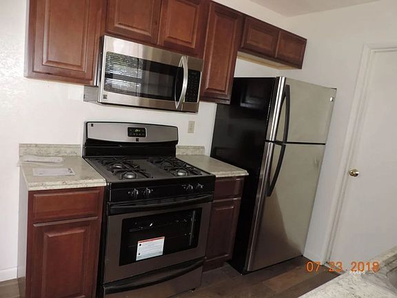 5th image of 128 S Locust St #B