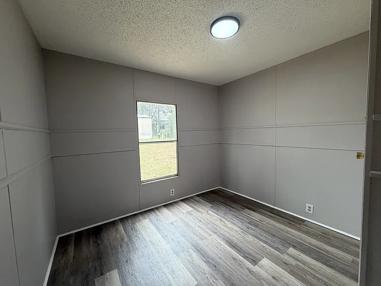 115 Glory Ln — Photo 8