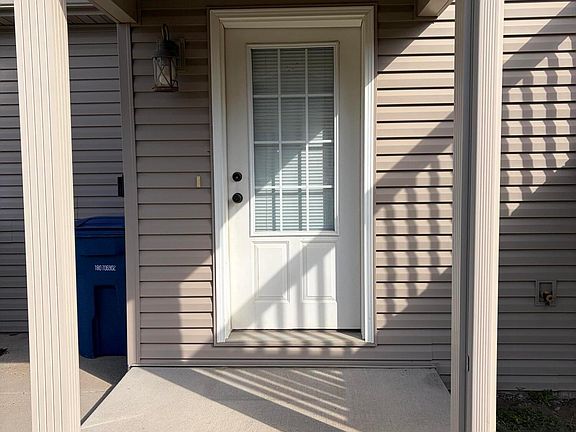2nd image of 2650 Dakota Blvd