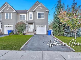 9 Lee St, Port Reading, NJ 07064